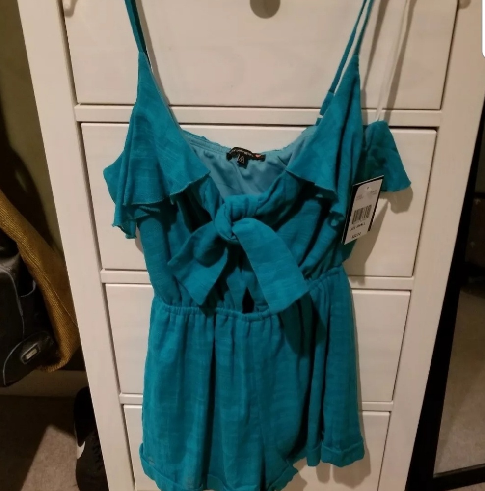 Romper - Picture 2 of 2